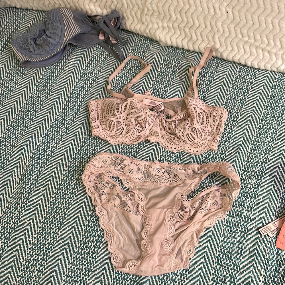 Victoria’s Secret wicked bra